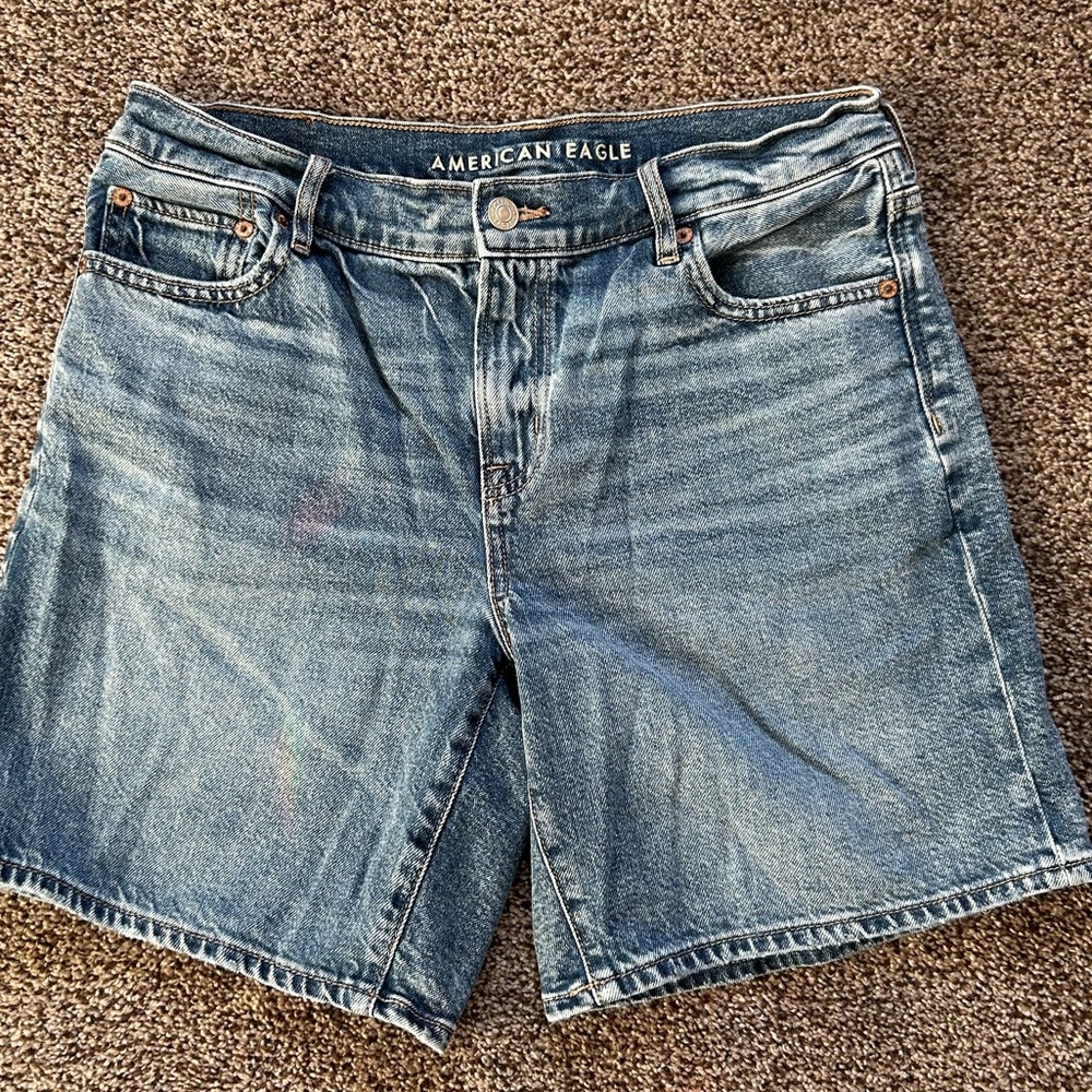 American Eagle Strigid Bermuda Shorts